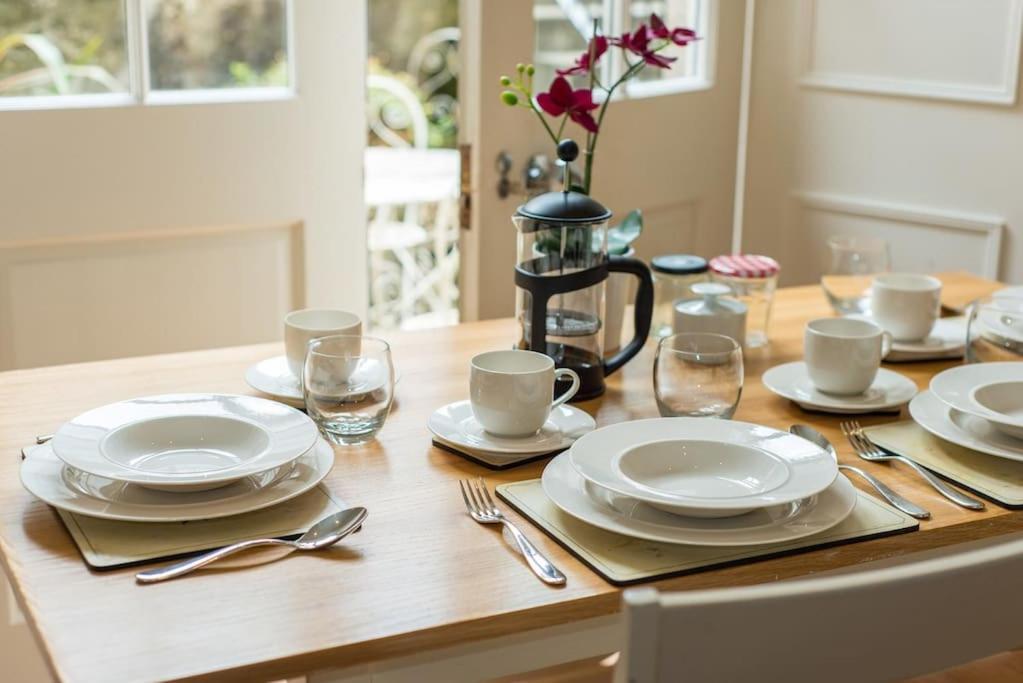 Self Catering , City Centre Apartment With Parking Εδιμβούργο Εξωτερικό φωτογραφία