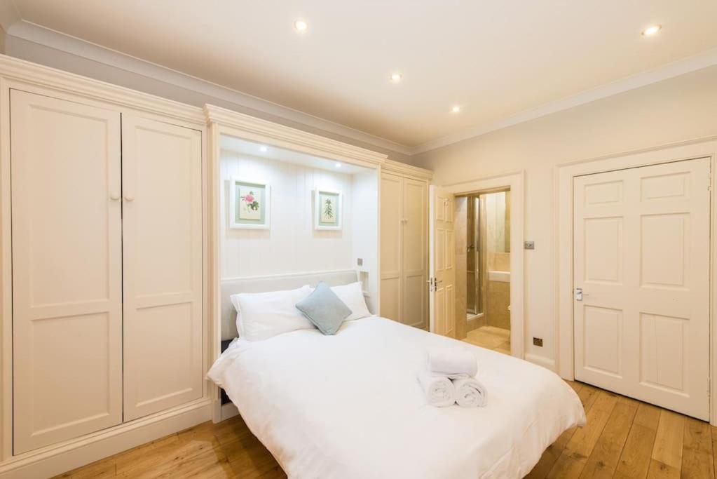 Self Catering , City Centre Apartment With Parking Εδιμβούργο Εξωτερικό φωτογραφία